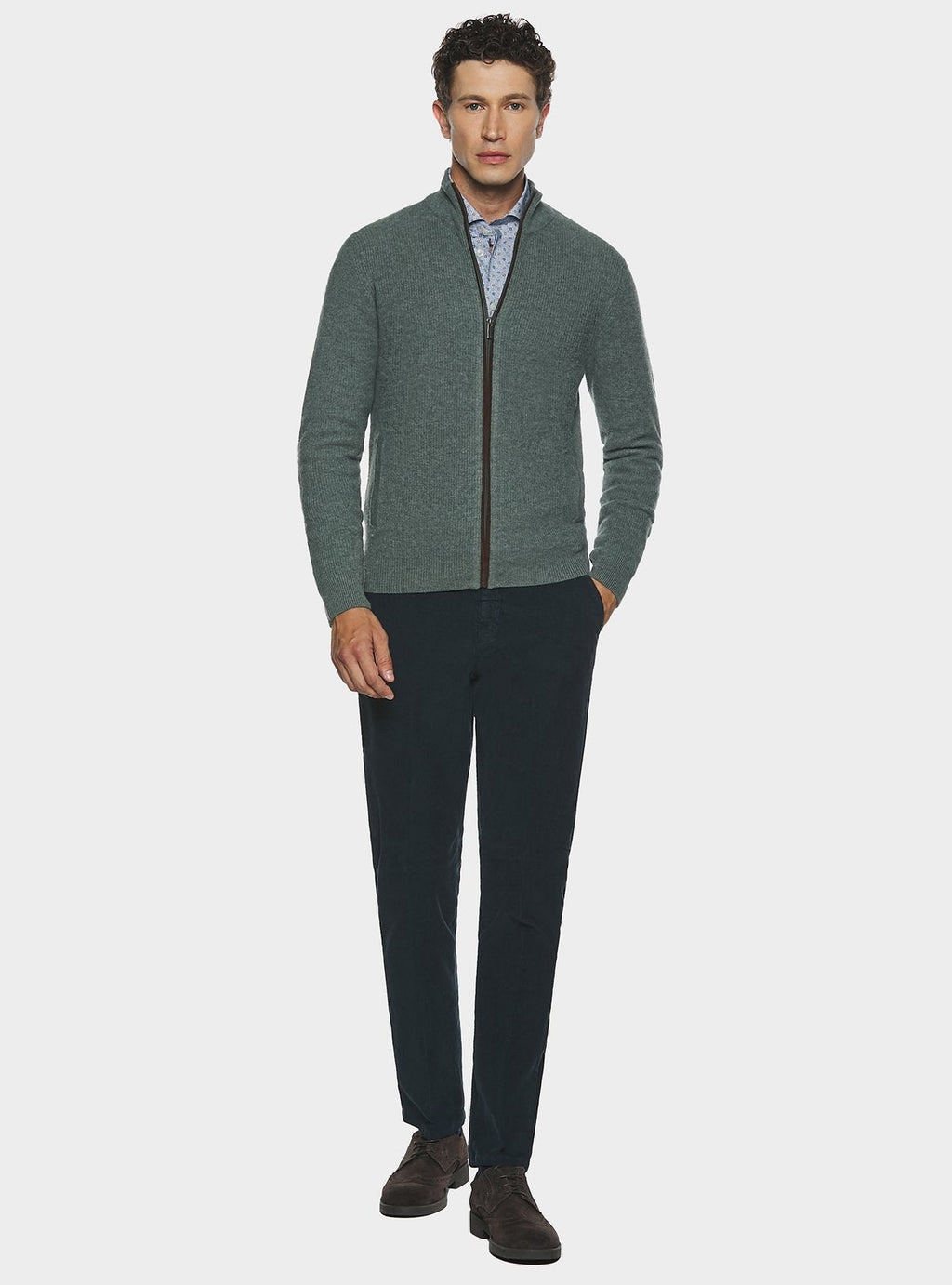 Chinos aus Cord mit unterbrochenen Rippen