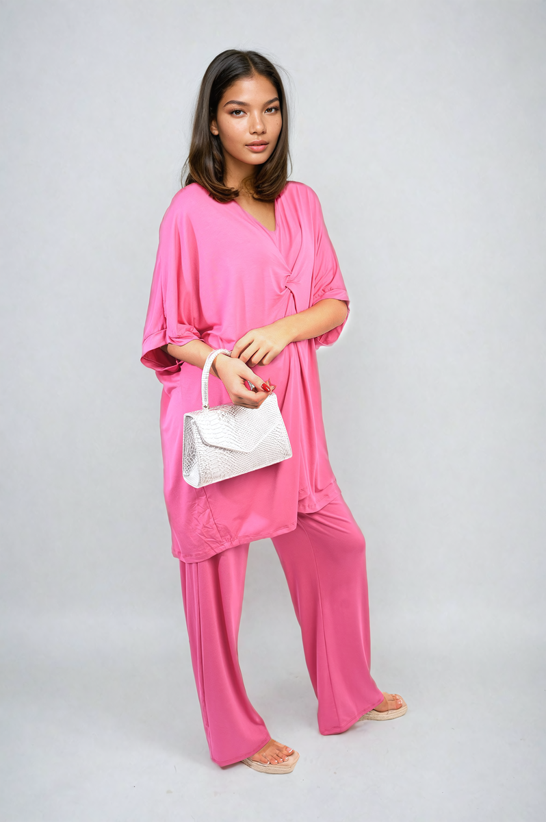 Oberteil mit Twist-Detail und tiefem Ausschnitt