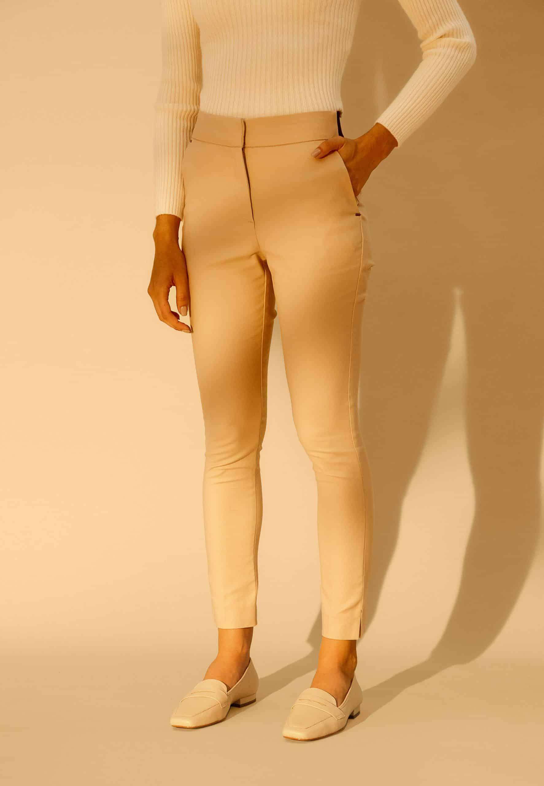 Cipó Leder-Loafer in Beige – Damen Slipper mit quadratischer Spitze